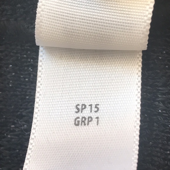 ST. JOHN Pantsuit Black Jacket size 10 Pant Size 8 - Picture 16 of 16